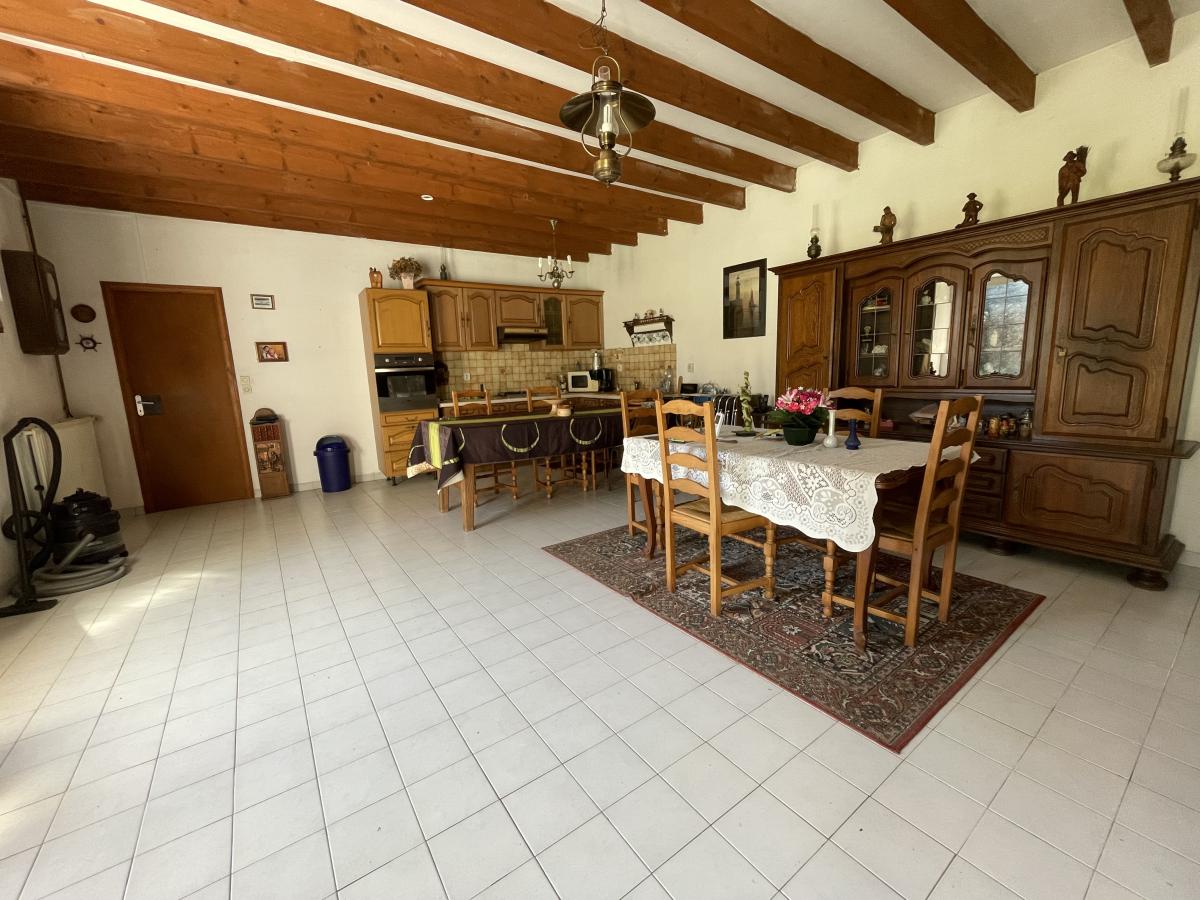 maison à Yvias