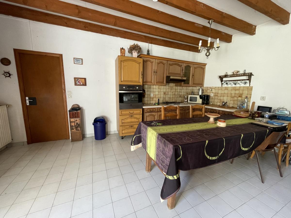maison à Yvias