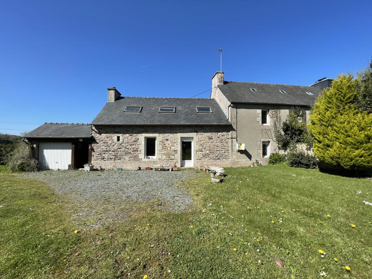 maison à Yvias