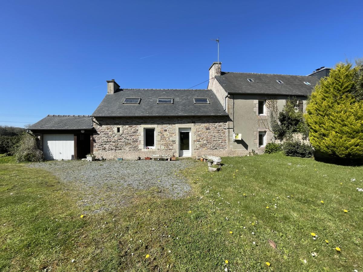 Maison à Yvias